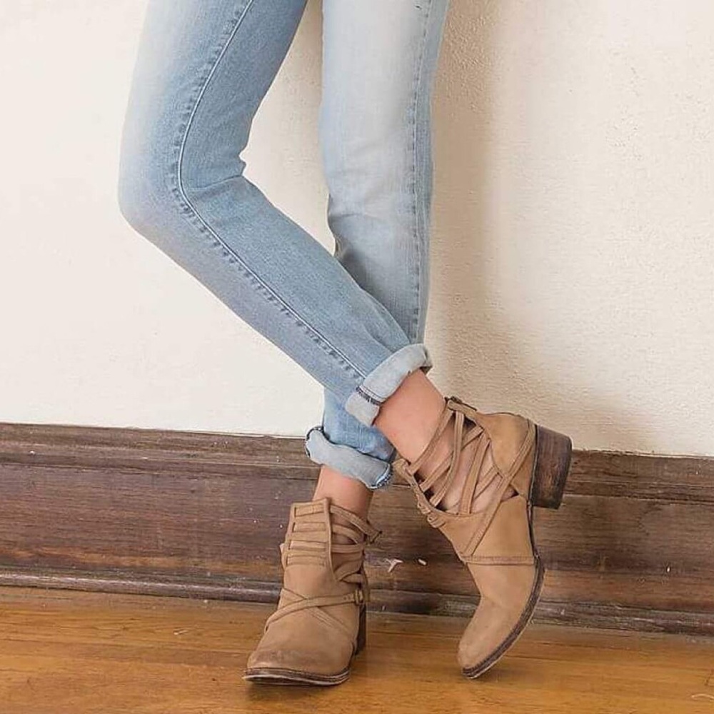Freebird By Steven Stair Distressed Bootie Size 8M